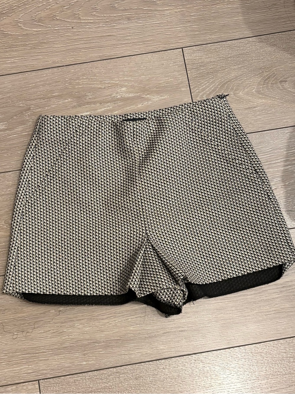 Zara Black and White High Waist Woven Skort